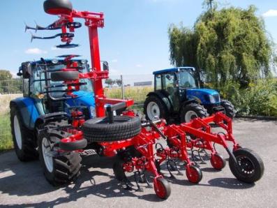 Cultivator Frontaufbau hydraulisch. 6 reihiges - BISO Schrattenecker - Foto 6